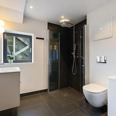 아파트 Modern & Elegant In